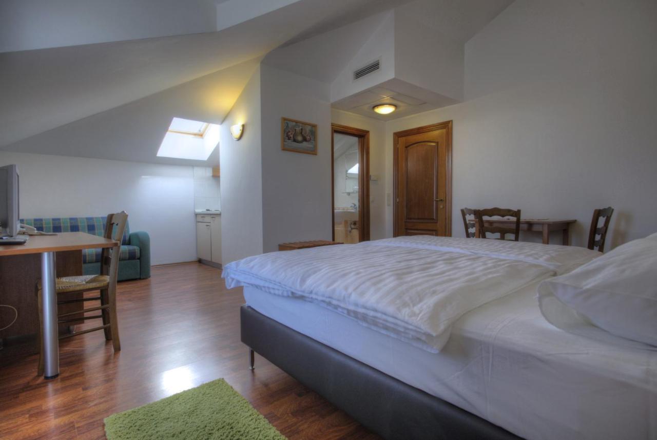 Aparthotel Zaton Zaton  Esterno foto