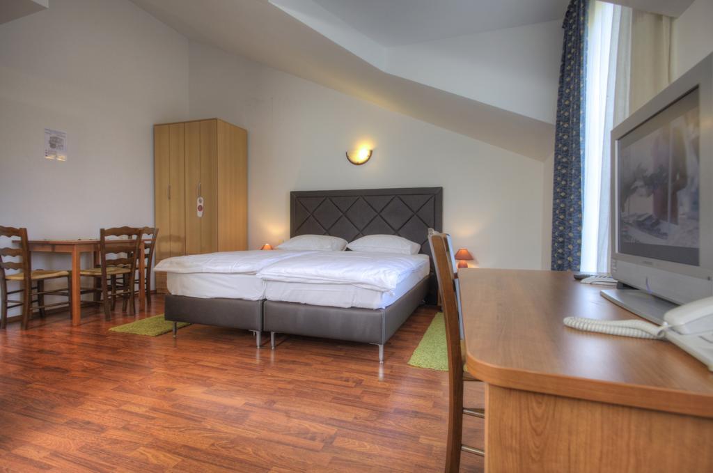 Aparthotel Zaton Zaton  Esterno foto