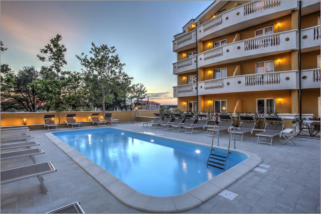 Aparthotel Zaton Zaton  Esterno foto