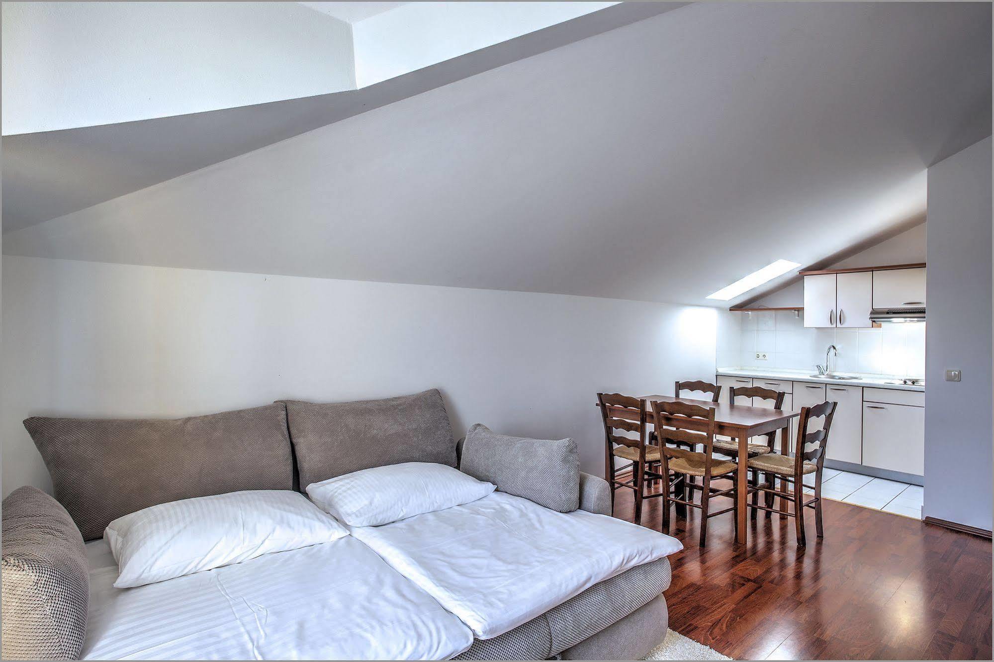 Aparthotel Zaton Zaton  Esterno foto